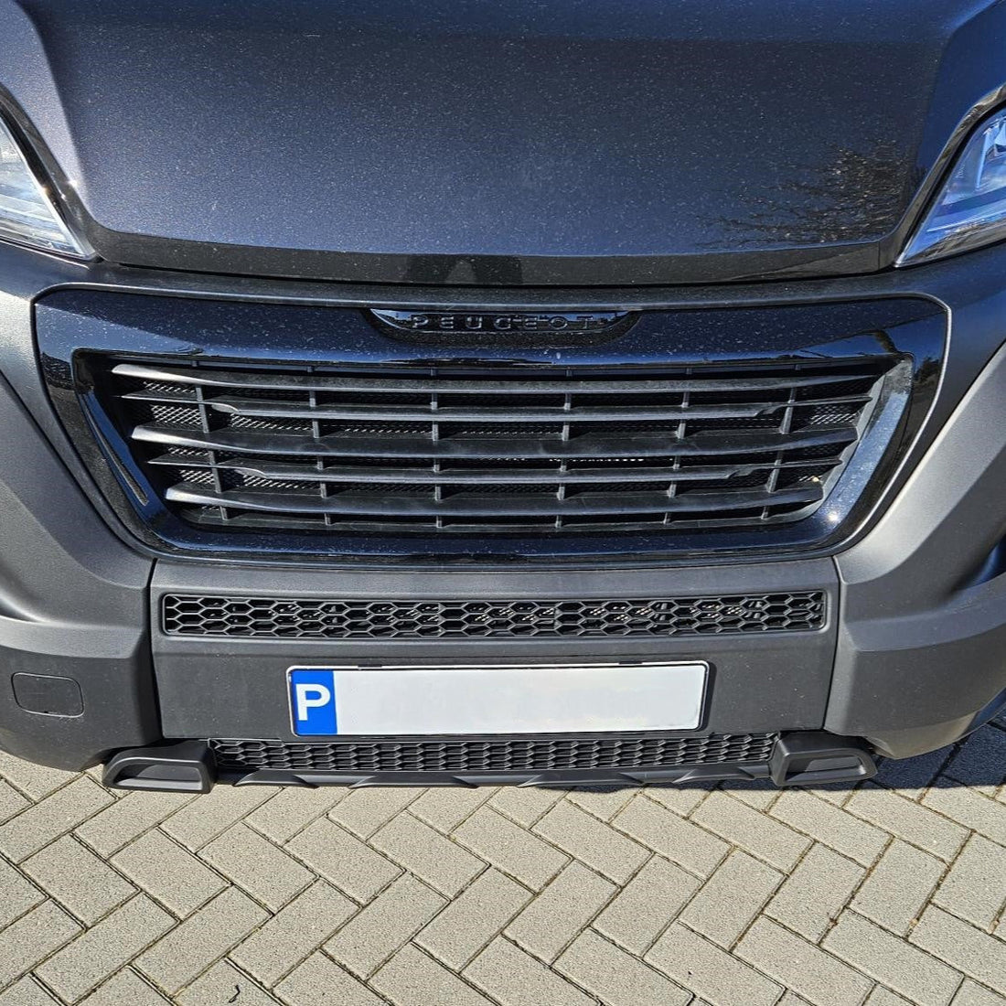 For Vauxhall Movano Bumper Honeycomb Grille | Matte Black Front Styling Upgrade | Non Parking Sensor Version | Van-X