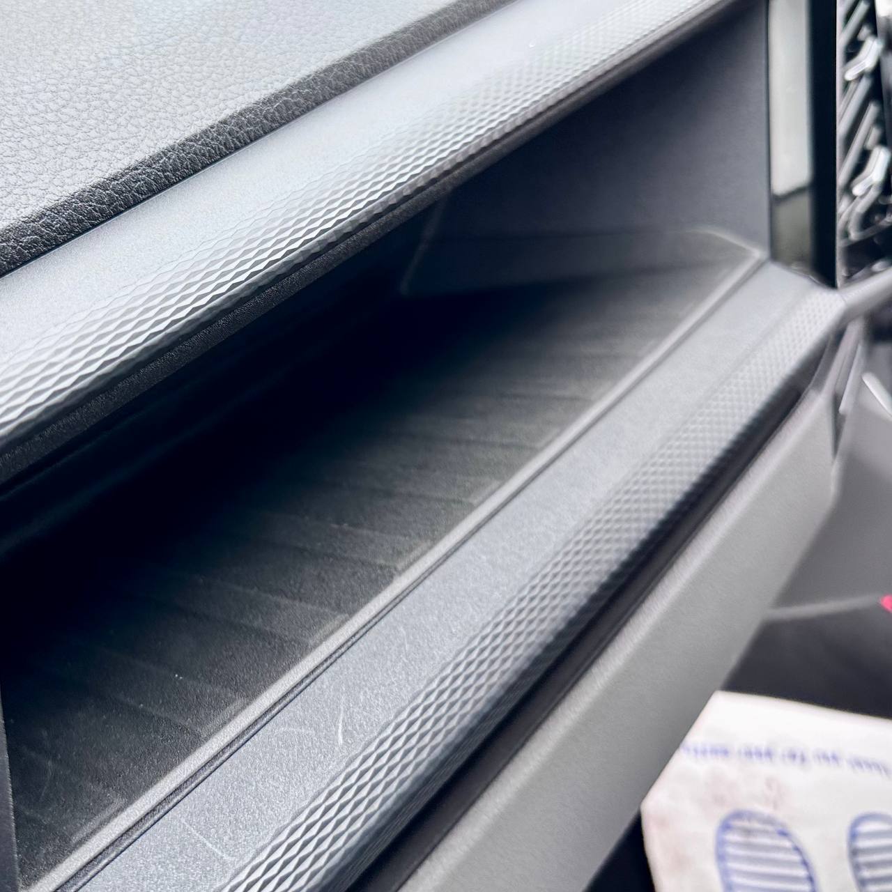 For VW Transporter T6.1 Glovebox Inserts | Silicone Rubber Non-Slip Organiser Mats – Van-X