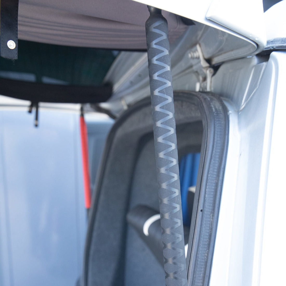 For VW T6 Tailgate Elevation Roof Gas Strut Styling Cover Kit (Cross Pattern) |  Van-X