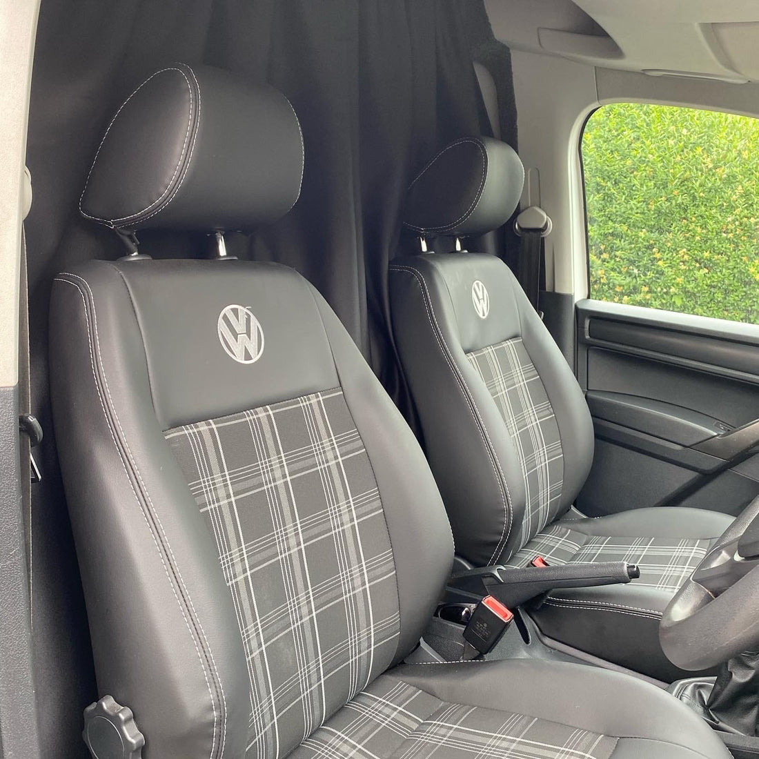 For Renault Trafic Cab Divider Curtain Kit with Rail | Premium Quality Divider for Renault Trafic, Easy Install & Durable - Van-X