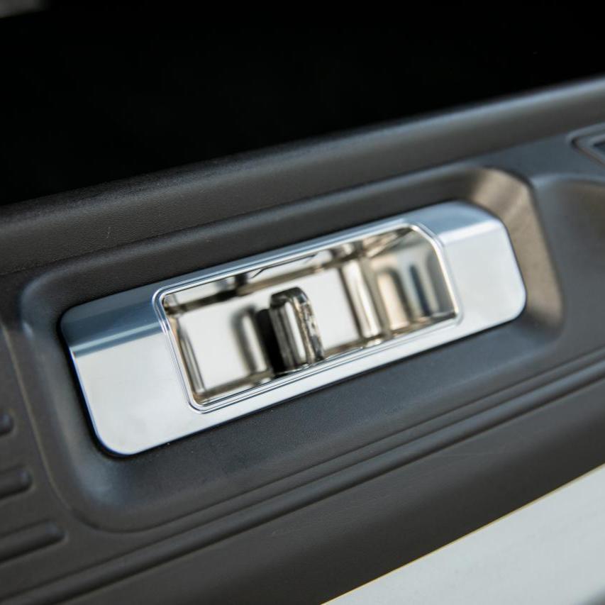 For Range Rover Vogue & Range Rover Sport Matte Chrome Boot Lock Cover | Van-X