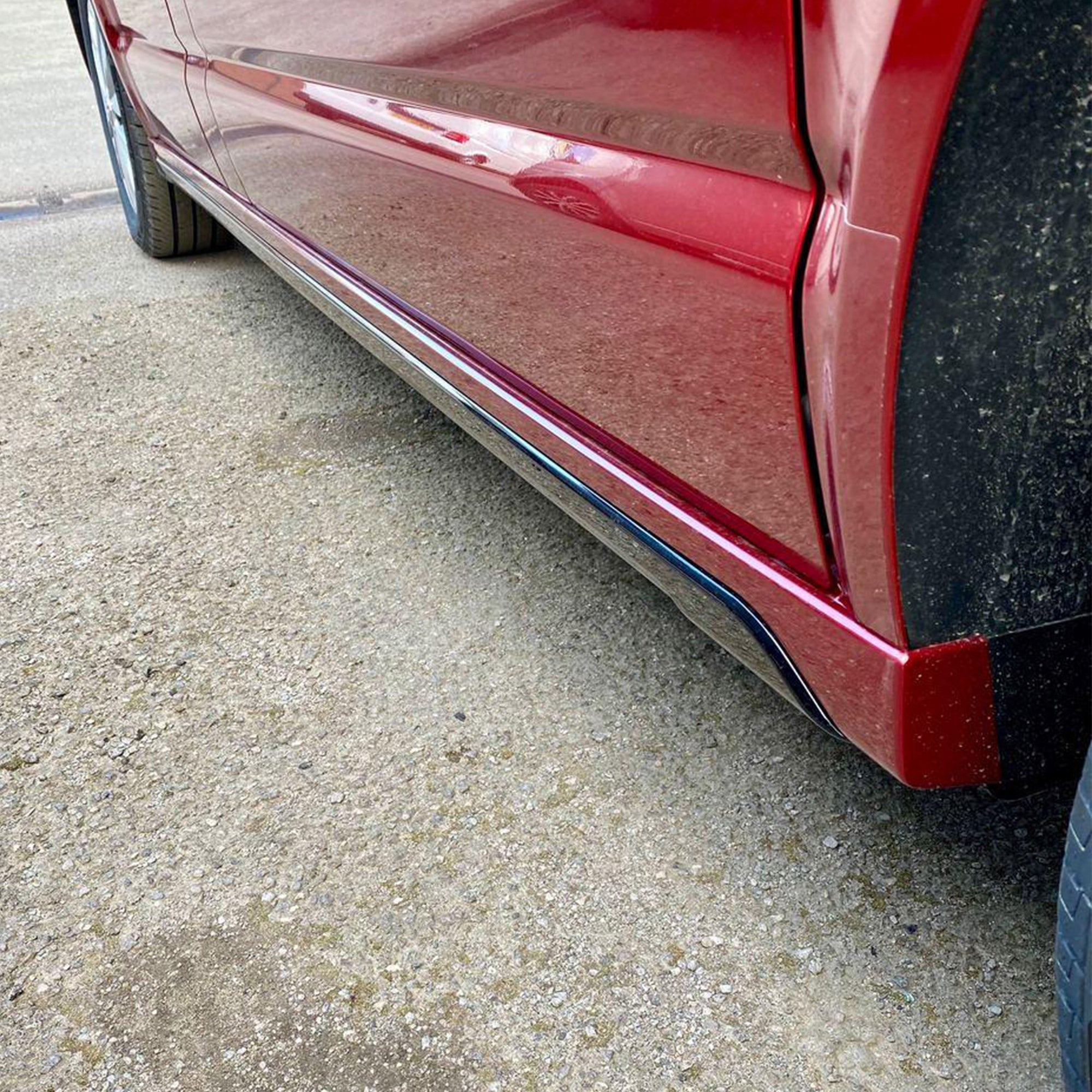 For VW T5, T5.1 SWB Side Skirts Candy White Plastic Painted and Ready to Fit (B-Grade)