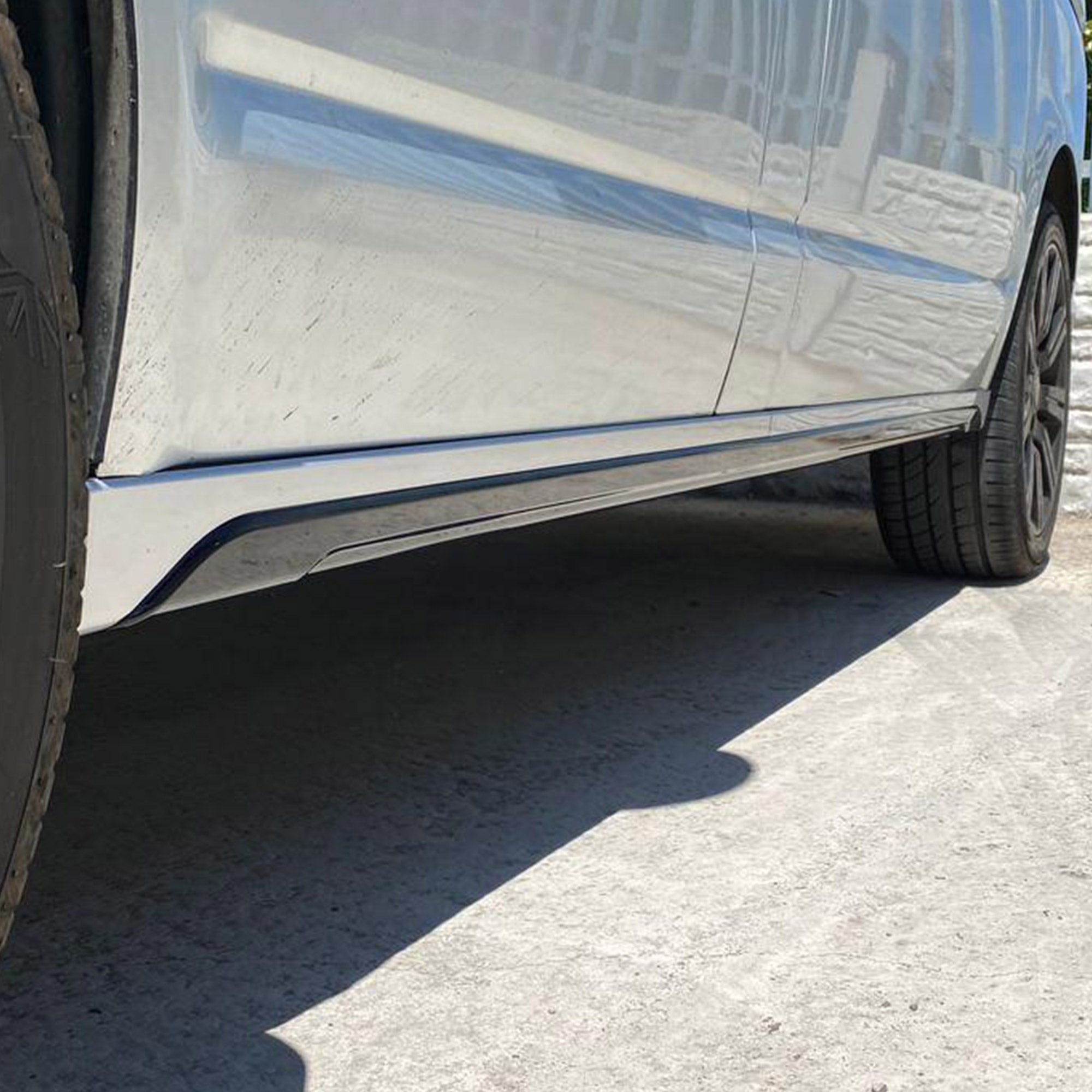 For VW T5, T5.1 SWB Side Skirts Reflex Silver Plastic Painted and Ready to Fit