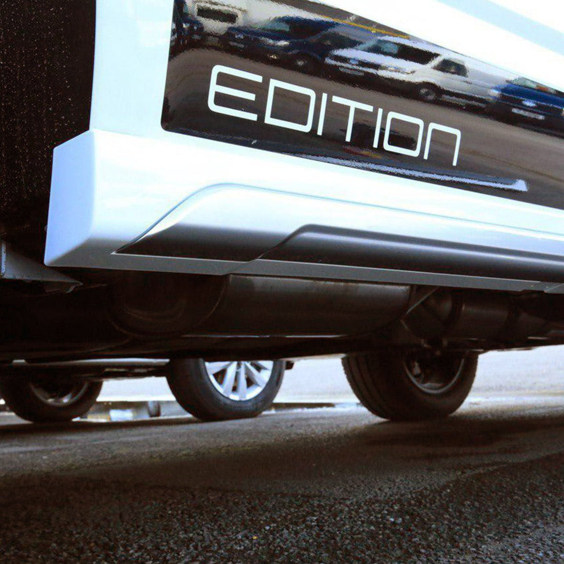 For VW T5, T5.1 LWB Side Skirts Candy White Plastic Painted and Ready to Fit