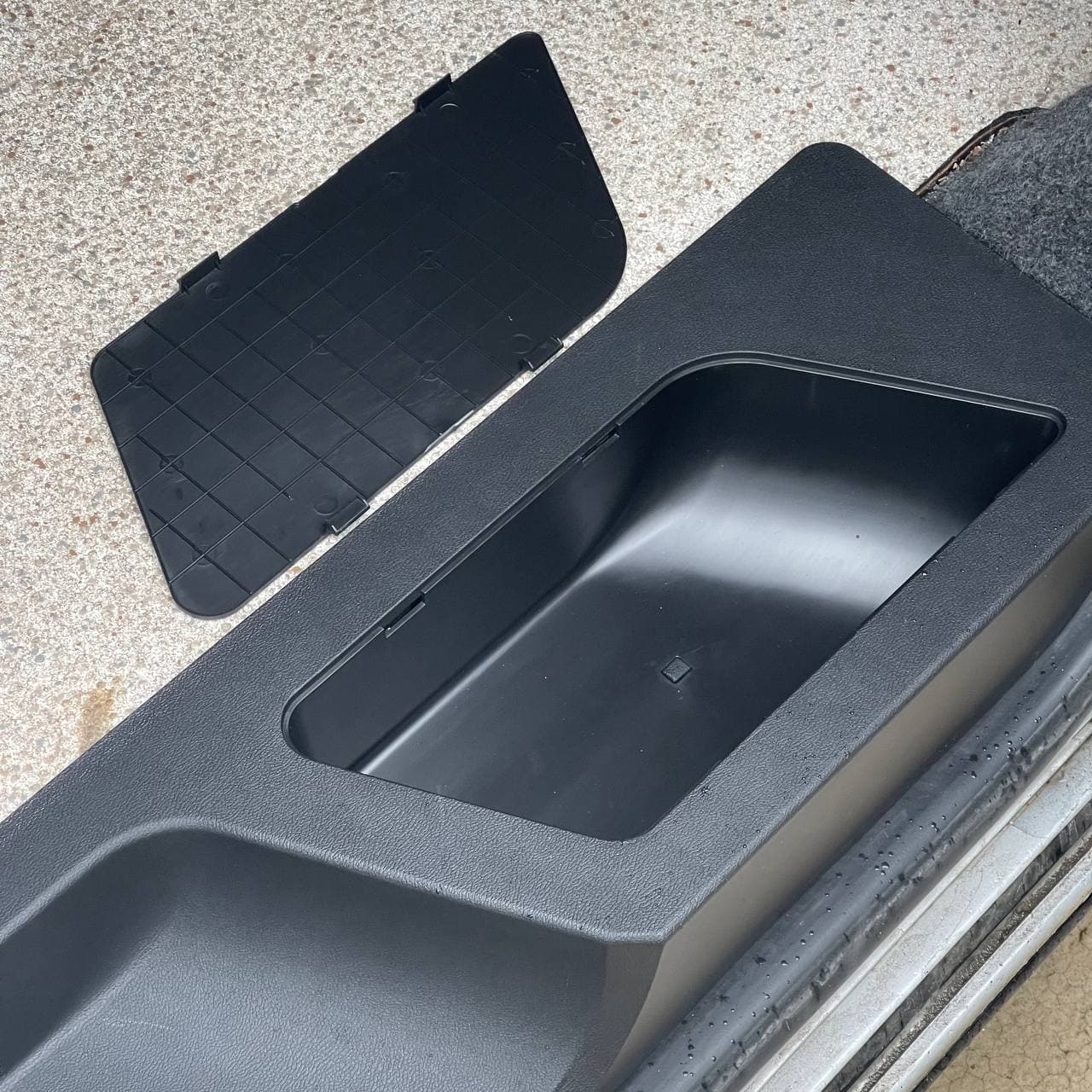 For VW Transporter T6 Side Step V3 – 17mm Deep with Storage Compartment | Van-X