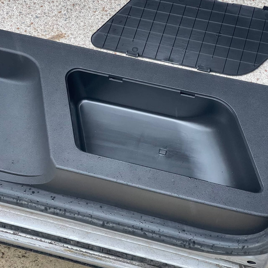 For VW Transporter T6.1 Side Step V3 – 17mm Deep with Storage Compartment | Van-X