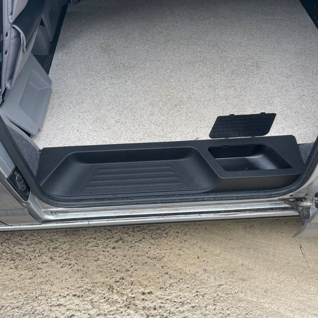 For VW Transporter T5/T5.1 Side Step V3 – 17mm Deep with Storage Compartment | Van-X