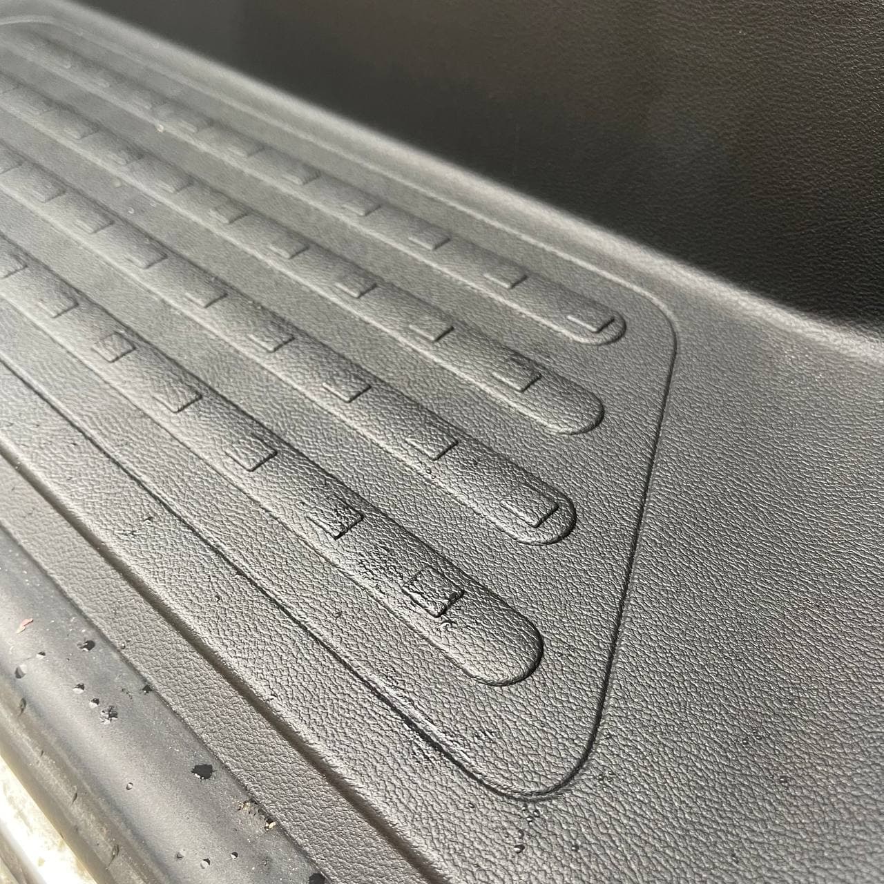 For VW Transporter T6 Side Step V3 – 17mm Deep with Storage Compartment | Van-X