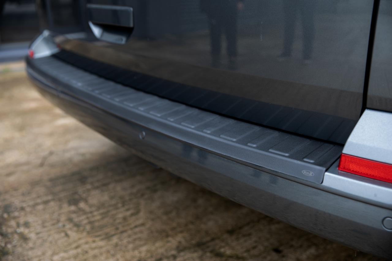 For VW T6 Transporter Multivan Tailgate Rear Bumper Protector Black Plastic (B-Grade)