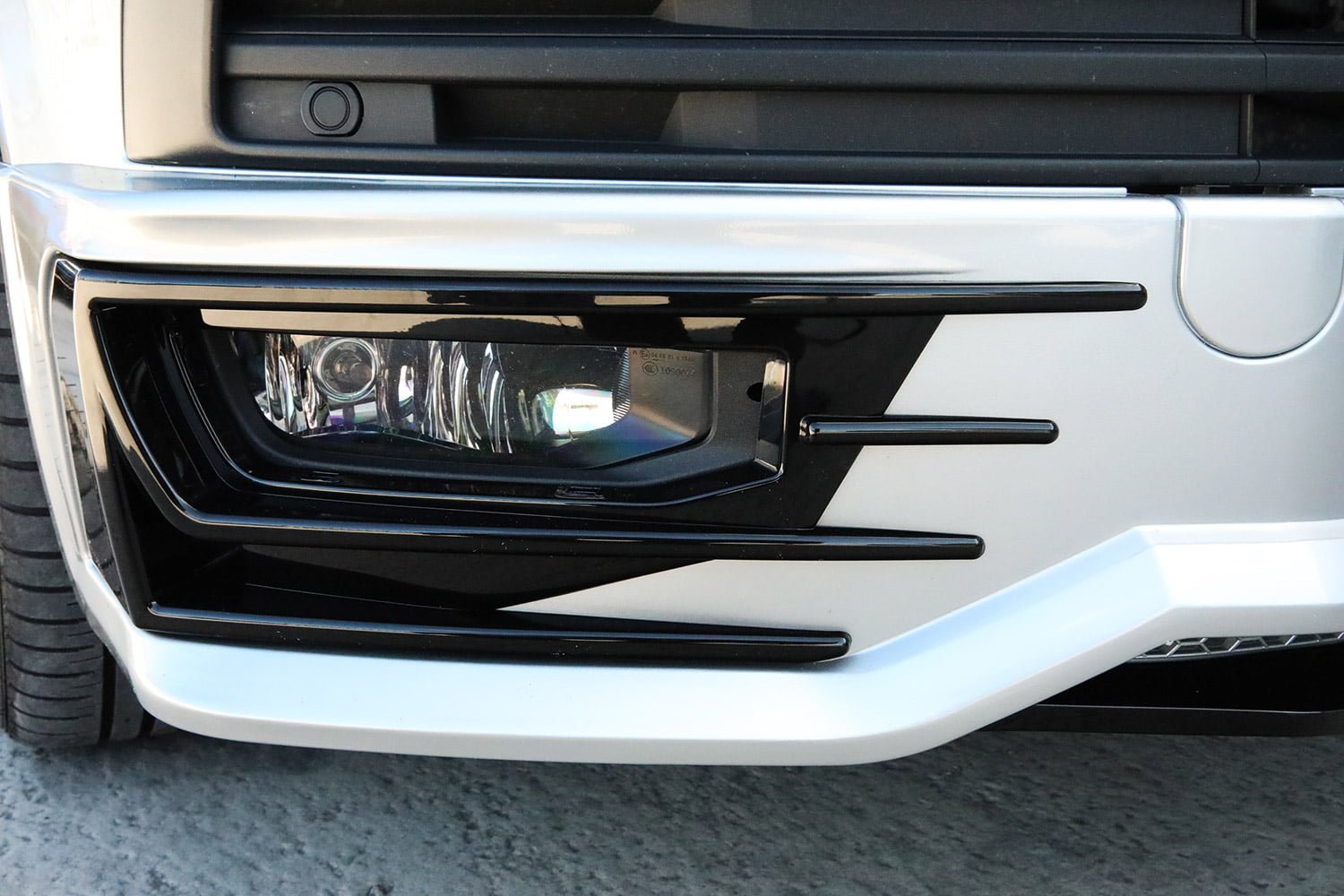 For VW T6 Transporter Front Sportline Spoiler & Splitter Painted Ready to Fit – Front End Styling Upgrade | Van-X