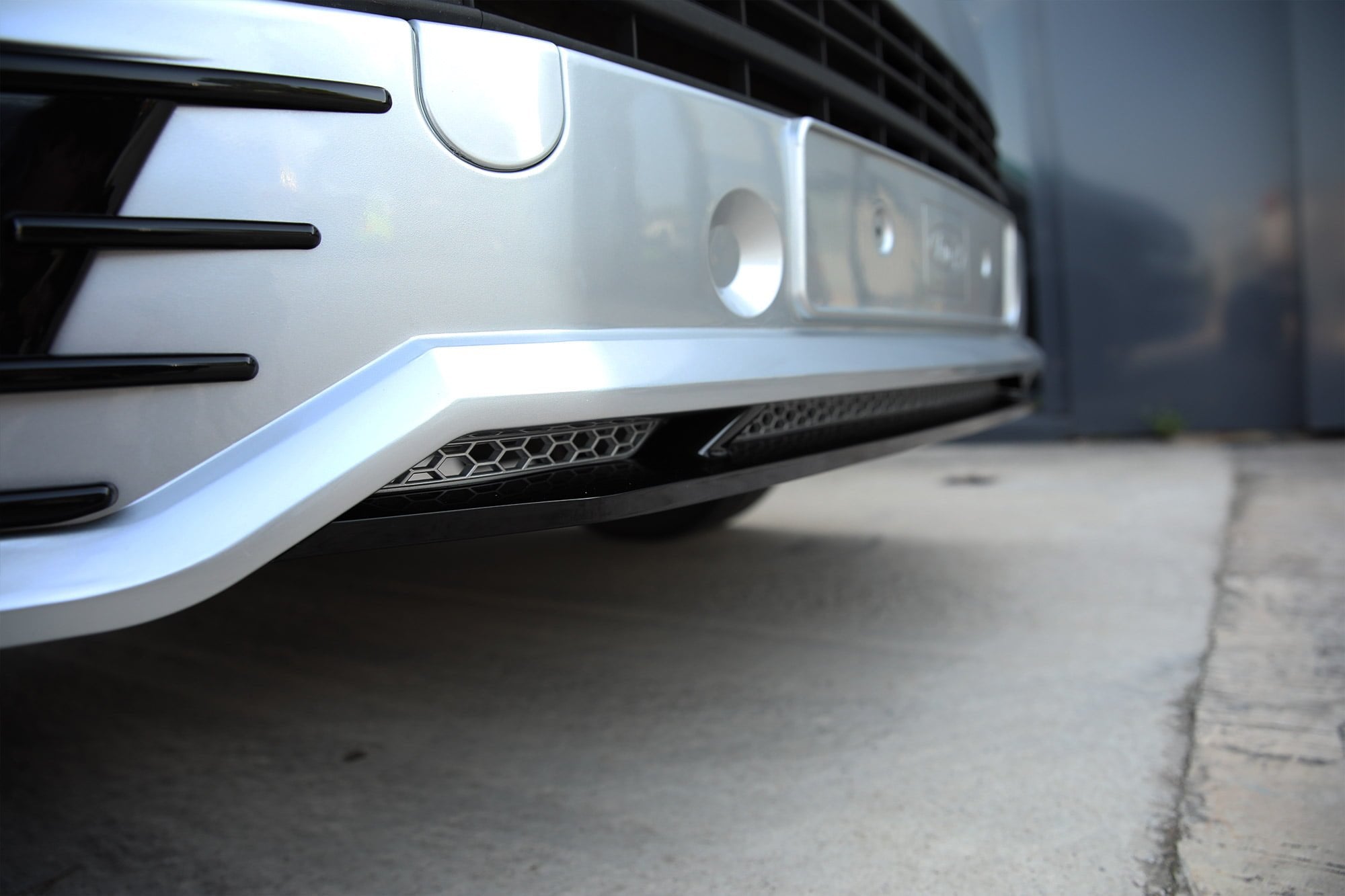 For VW T6 Transporter Front Sportline Spoiler & Splitter Painted Ready to Fit – Front End Styling Upgrade | Van-X