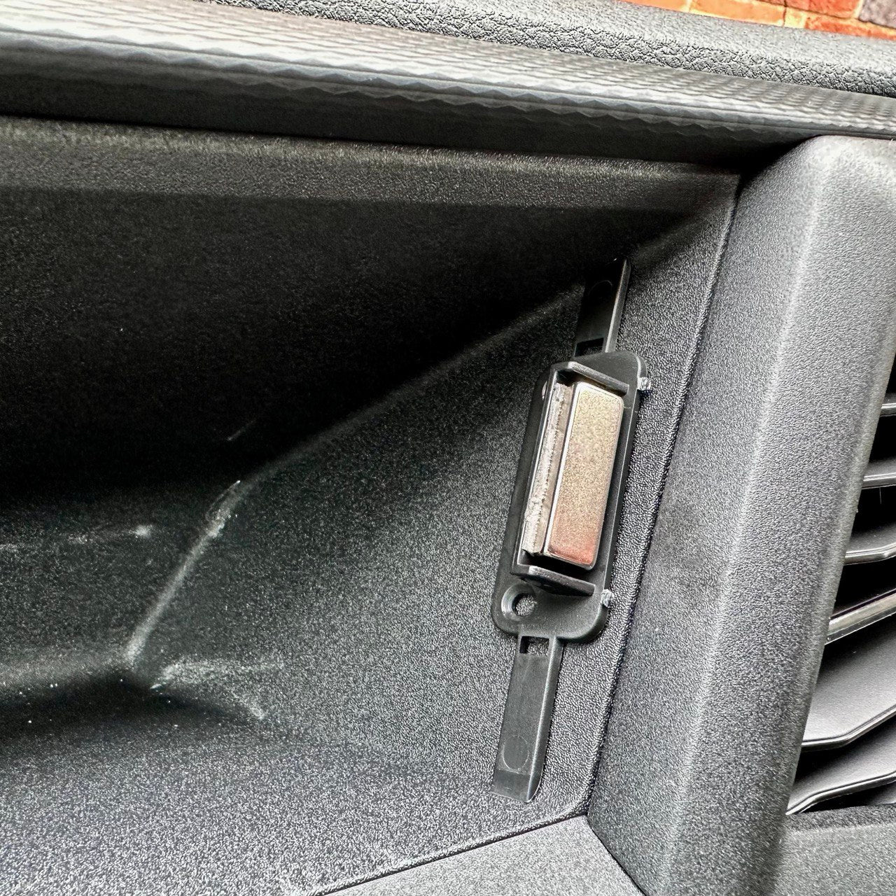 For VW T6.1 Glove Box Magnetic Lid/Cover Gloss Black – Van-X