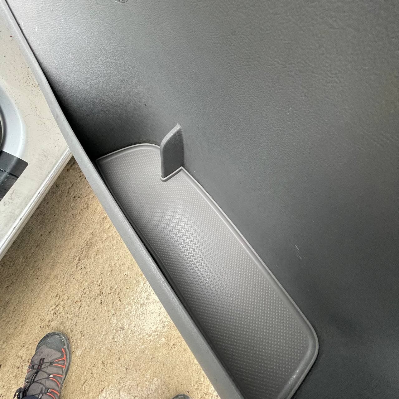For VW T5/T5.1 Light Grey Door Pocket Inserts – Both Captain Seats | Van-X