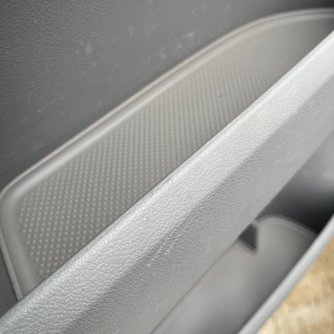 For VW T5/T5.1 Door Pocket Inserts Light Grey | Rubber Door Liners Driver & Double Passenger – Van-X