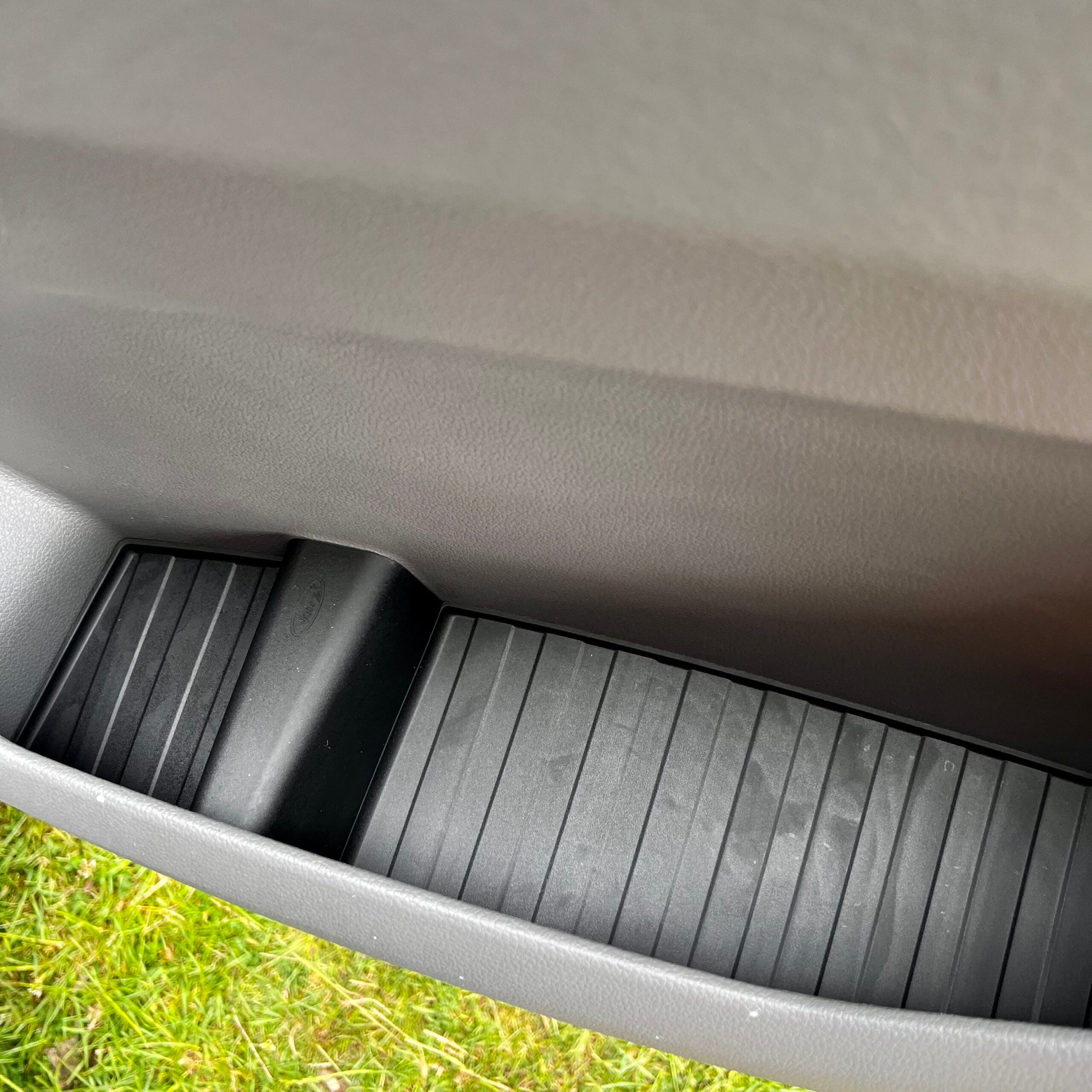 For VW Crafter New Shape Rubber Door Liner Pocket Inserts Black