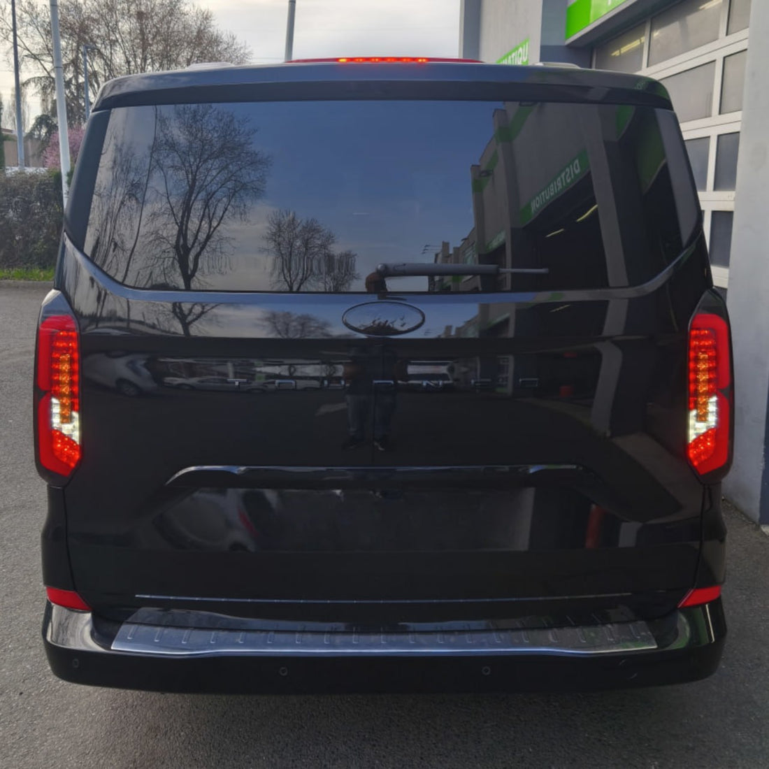 For New Ford Transit Custom 2024-2026 Full LED Rear Lights | Smoked Tail Light Upgrade | Van-X
