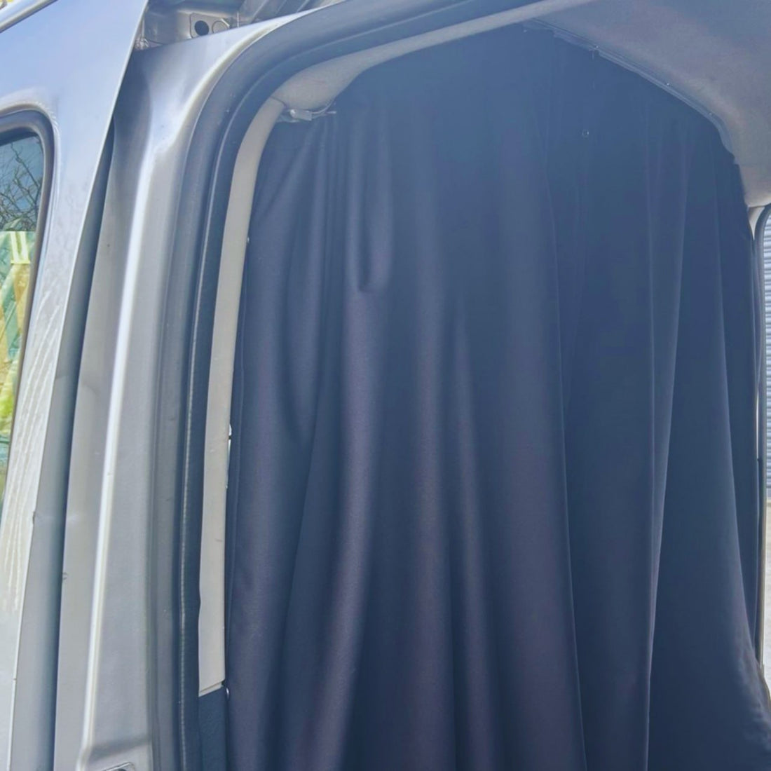 For VW Crafter Cab Divider Curtain Kit with Rail Premium Quality - Van-X