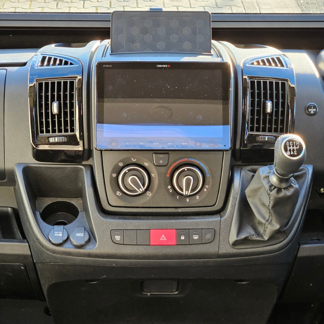 For Vauxhall Movano Dashboard Air Vent (Black) – Painted OEM Replacement, Ready to Fit | Van-X