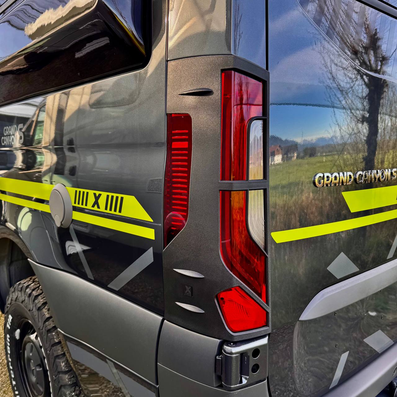 For Mercedes-Benz Sprinter Dodge 907 Rear Light Guards | Tail Light Protectors for Sprinter Vans – Van-X
