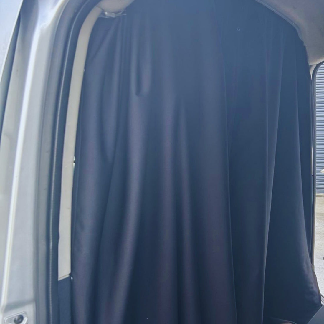 For VW T5 Transporter Cab Divider Curtain Kit with Rail Premium Quality - Van-X