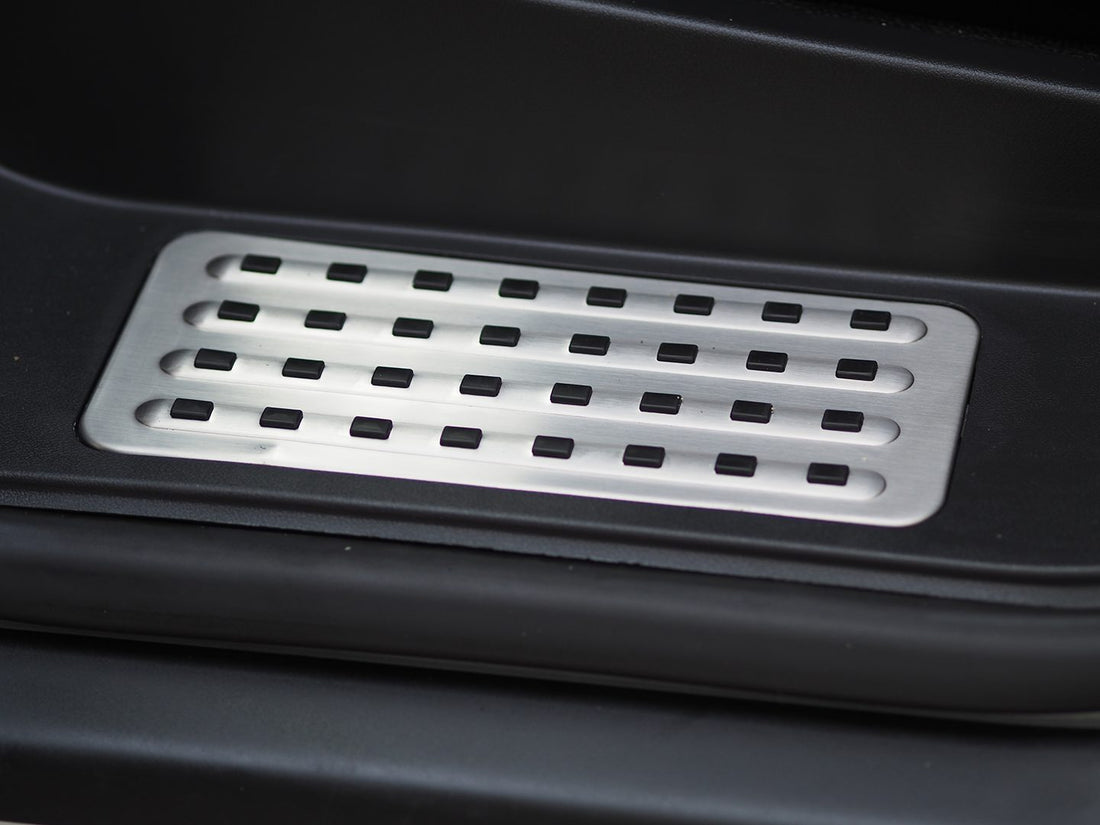 For VW T5/T5.1 Caravelle Style Full Step (Set of 4) with Highline LED Logo Lights | Van-X