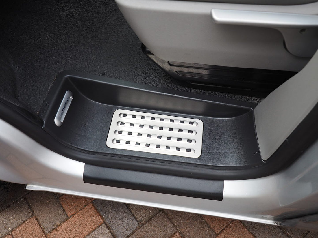 For VW T6 Caravelle Style full Step Set Inc Driver, Passenger and Side Sliding Door Perfect For Campervan Conversion ( B-grade)