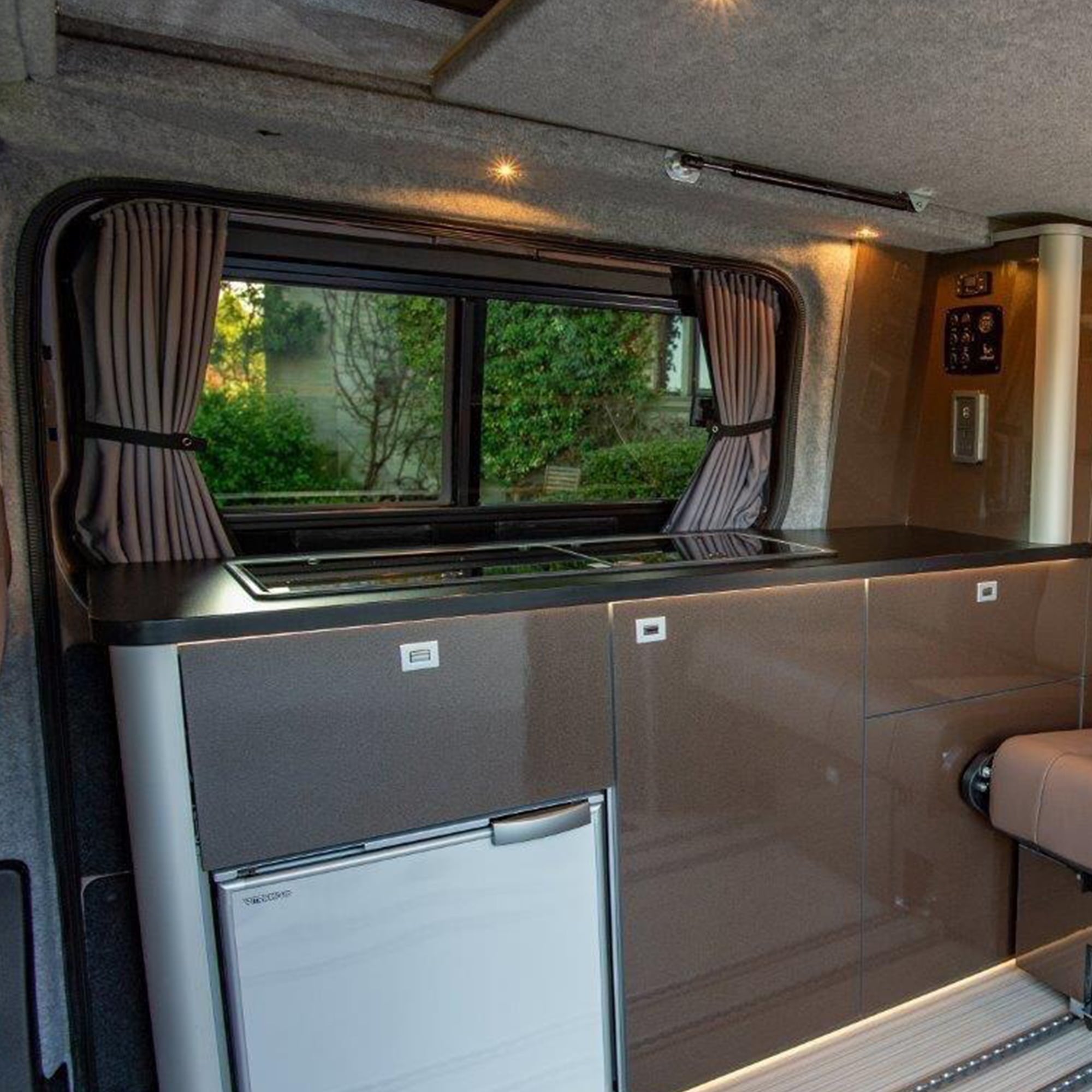 For Vauxhall New Vivaro Premium black out 1 x Side Window Curtains like factory built conversion