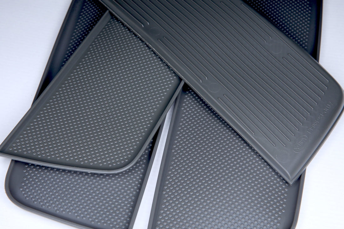 For VW T5/T5.1 Dark Grey Door Pocket Inserts – Both Captain Seats | Van-X