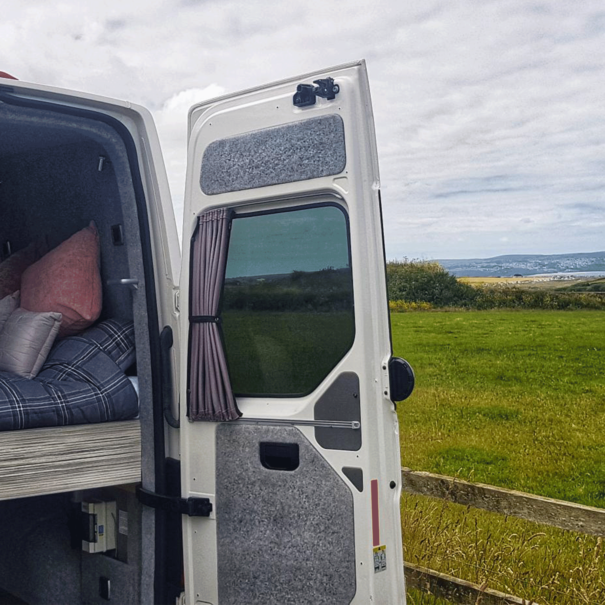 For MAN TGE / New Crafter Premium 1 x Barndoor Window Curtains Campervan Conversion Blackout Van-X
