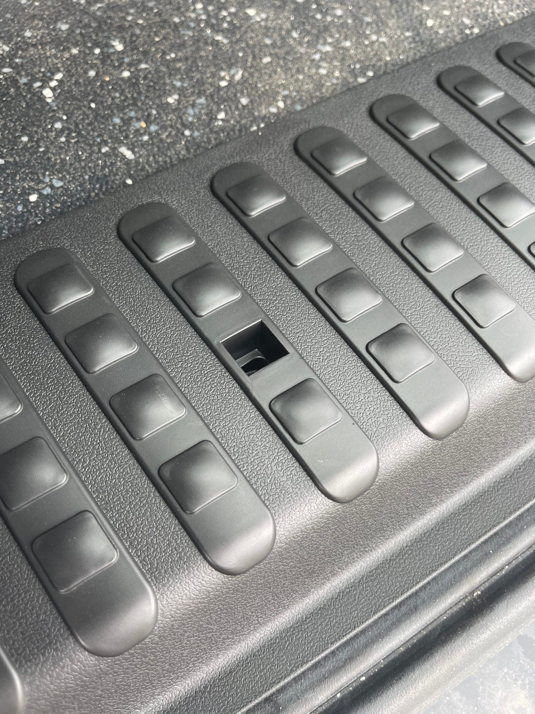 For VW T6 V3 Barndoor Threshold Cover + Side Step