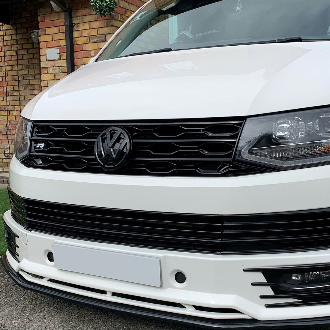 For VW T6 Front R-Line Badgeless Grille Gloss Black Upgrade Styling Kit - Van-X