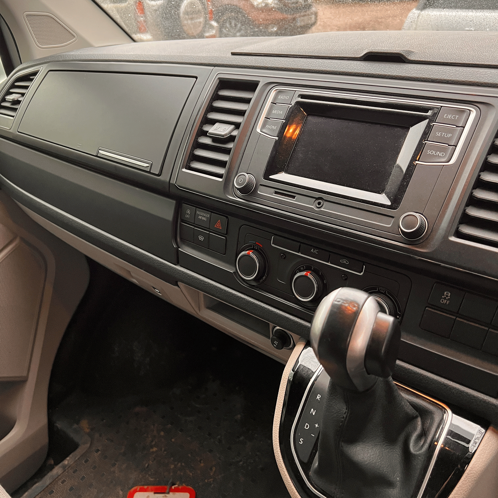 For VW T6 Transporter Lower Dash Styling Trims Comfort Dash Matte Black (Set of 6) Painted and Ready to Fit | Van-X